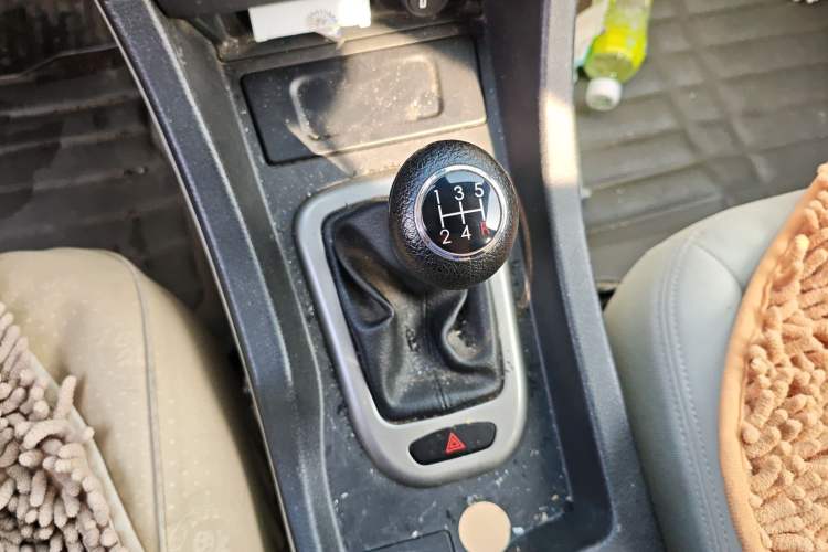 Used BAIC Senova D50 2014 1.5L manual standard version