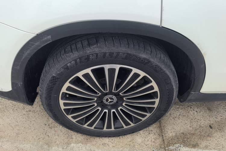 Used Mercedes-Benz GLC 2019 GLC 260 L 4MATIC Dynamic Model
