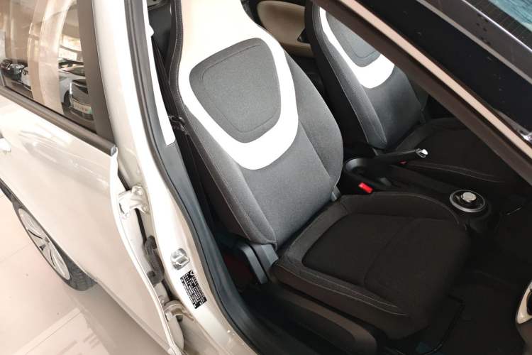 Used Wuling Bingo 2023 203km Light Edition Right Front Seat