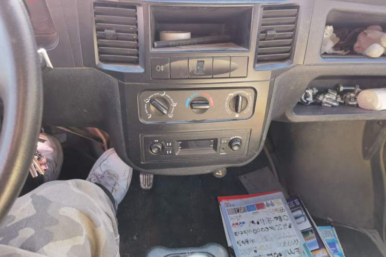 Used Wuling Zhiguang 2015 1.2L Practical LS-I Model
