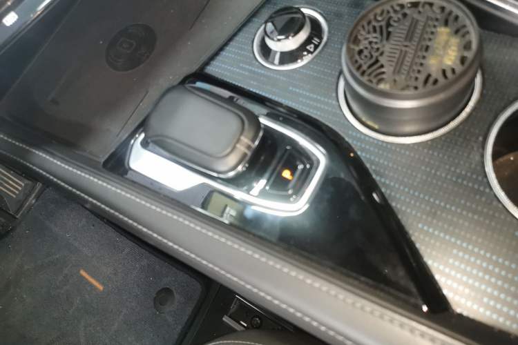 Used Zeekr 001 2022 Ultra-Long Range Single-Motor WE Version Gear Lever