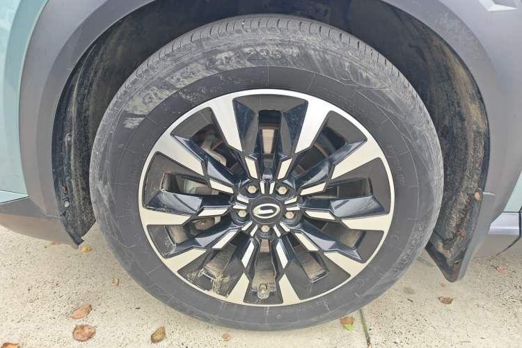 Used GAC Trumpchi EMKOO 2022 1.5T Supernova Pro Edition Left Front Wheel Hub