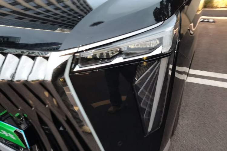 Used GAC Trumpchi M8 2023 Zongshi Series Dual-Motor YuZun Edition