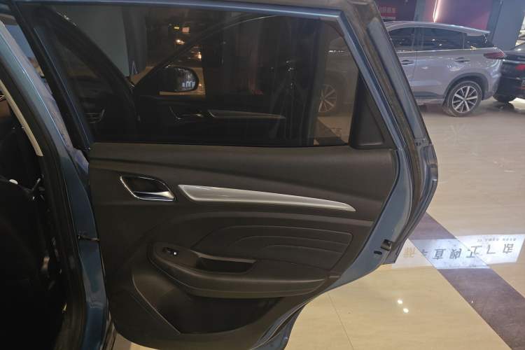 Used Roewe RX3 2018 1.6L CVT Internet Smart Edition
