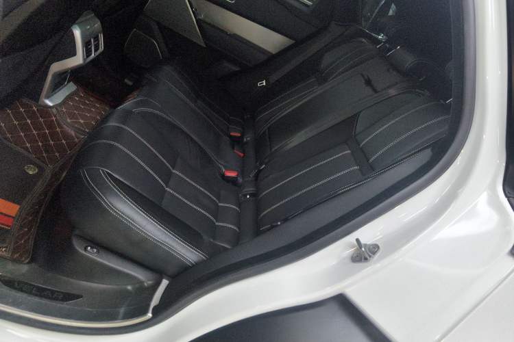 Used Land Rover Range Velar 2018 P380 R-DYNAMIC SE Left Rear Seat