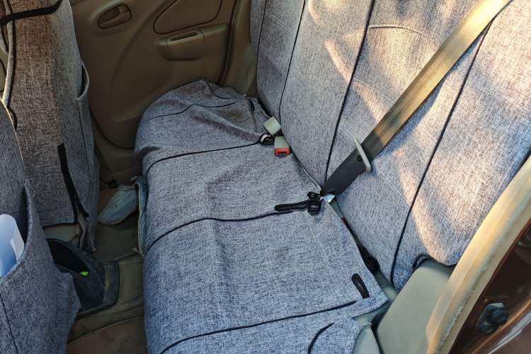 Used Venucia R30 2014 1.2L Manual Enjoyment Edition