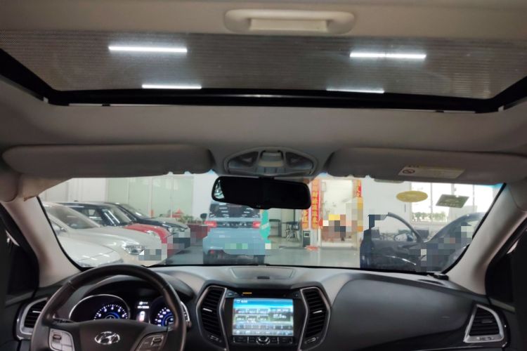 Used Hyundai Santa Fe 2013 2.4L Automatic 2WD Comfort Edition Headliner