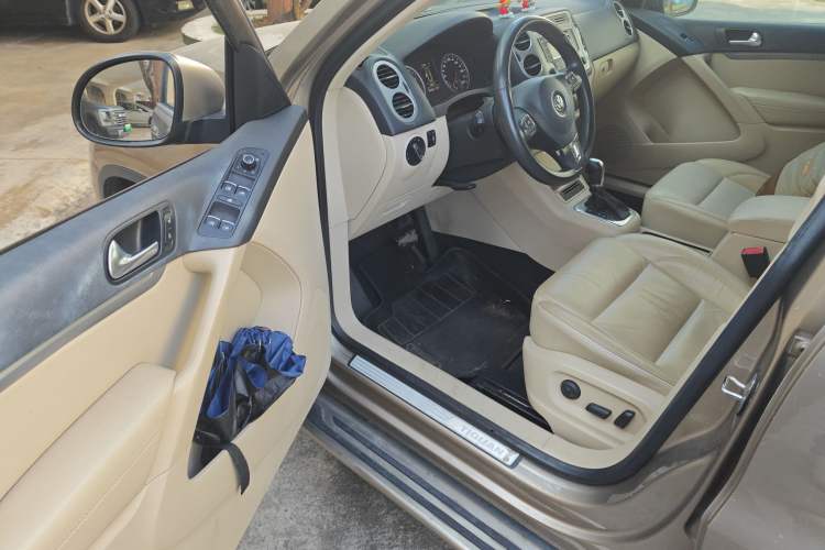 Used Volkswagen Tiguan L 2013 1.8 TSI Automatic Two-Wheel Drive Comfort Edition