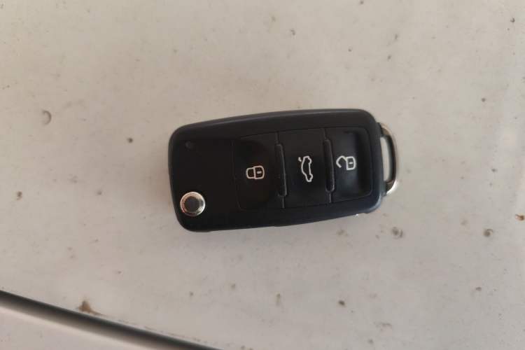 Used Volkswagen Lavida 2017 1.6L Manual Fashion Edition