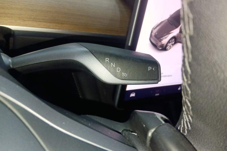 Used Tesla Model Y 2021 Standard Range Rear-Wheel Drive Version