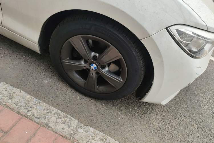 Used BMW 2 Series 2014 220i Leading Model