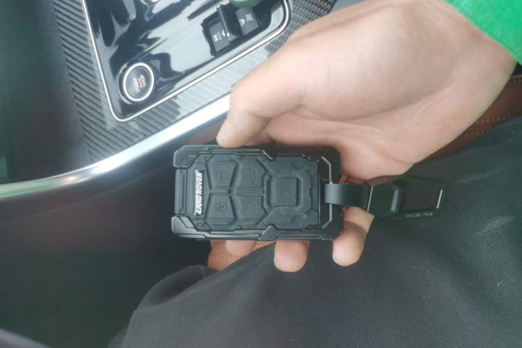 Used Jaguar XEL 2024 2.0T 250 PS R-DYNAMIC S Ebony Black Sport Edition
