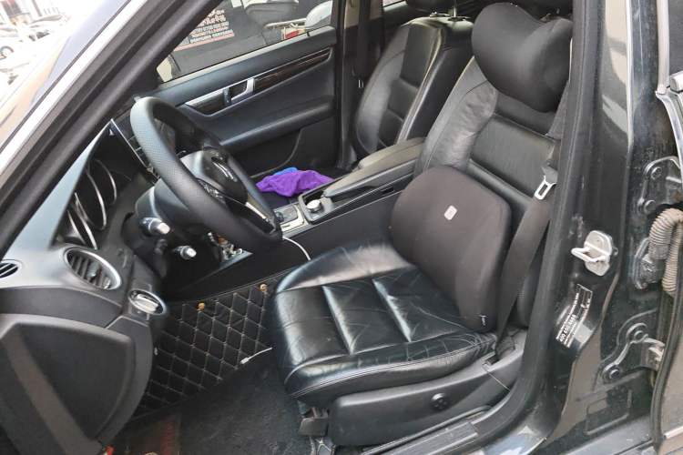 Used Mercedes-Benz C-Class 2013 C 260 CGI Fashion Model
