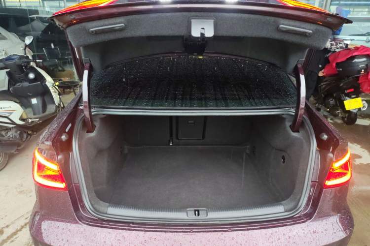 Used Audi A3 2015 Limousine 35 TFSI Millionth Anniversary Intelligent Leading Model
