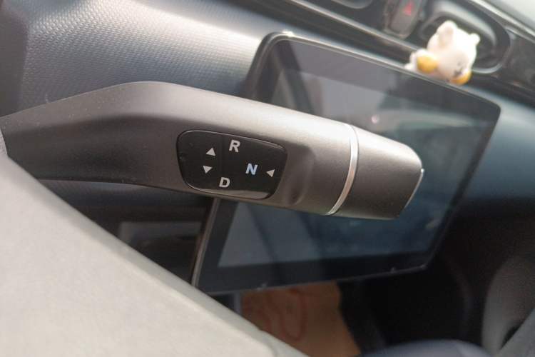 Used Leapmotor T03 2022 YAOJIN Edition Gear Lever