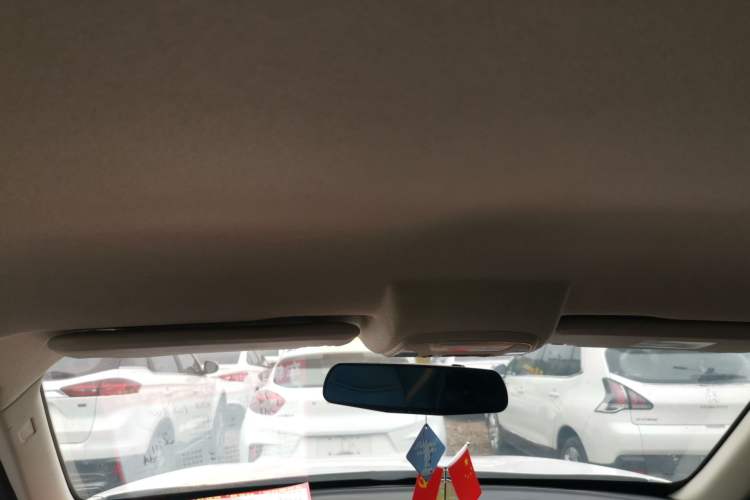 Used Zotye T300 2017 1.5L Manual Luxury Model Headliner