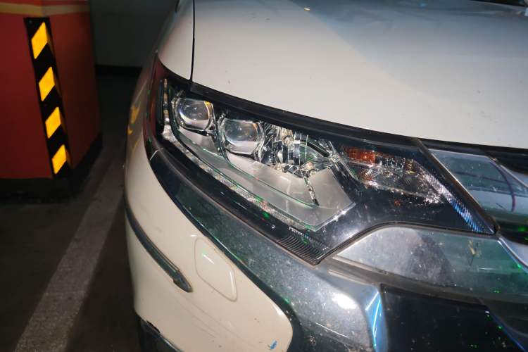 Used Mitsubishi Outlander 2016 2.4L 4x4 Luxury Edition 7-Seater