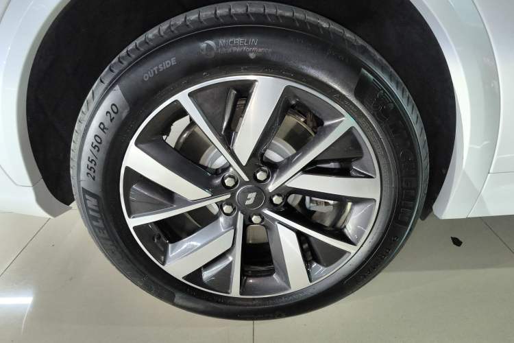 Used Li Auto L7 2023 Air model Right Rear Wheel Hub