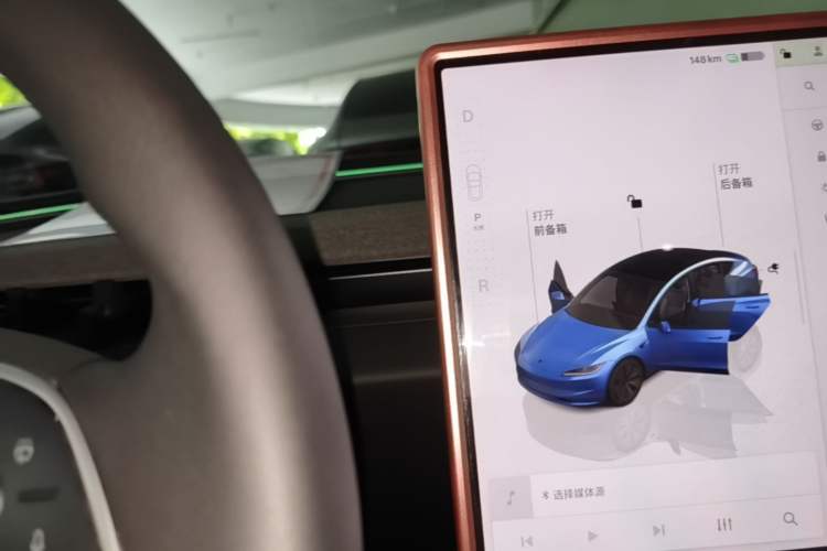 Used Tesla Model 3 2025 Rear-Wheel-Drive Version