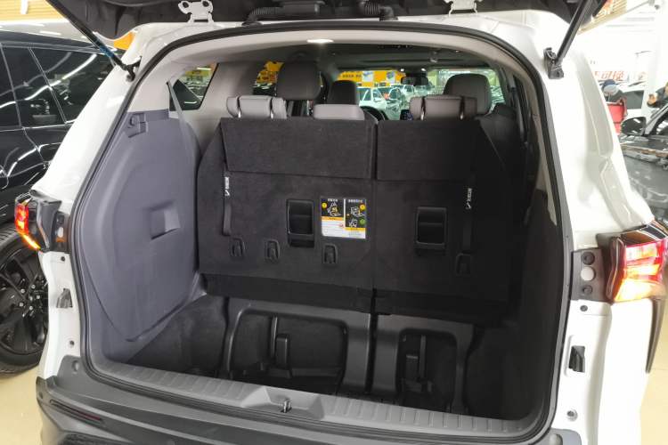 Used Toyota Granvia 2024 2.5L Hybrid Comfort Edition