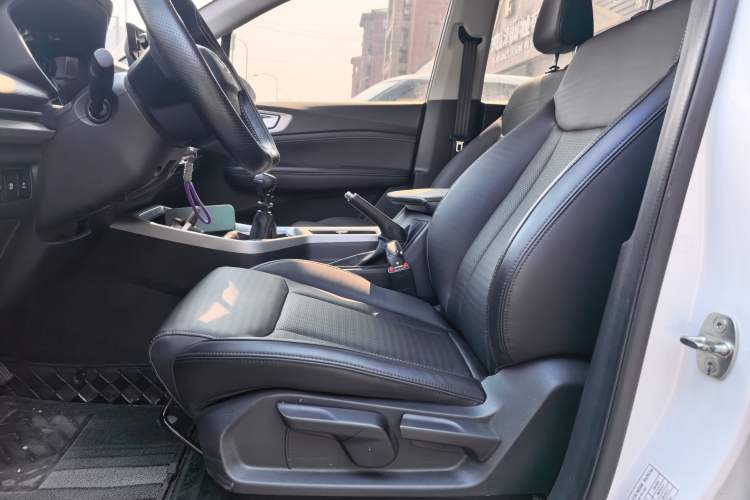 Used Wuling Jiachen 2022 1.5L Manual Light Comfort Edition
