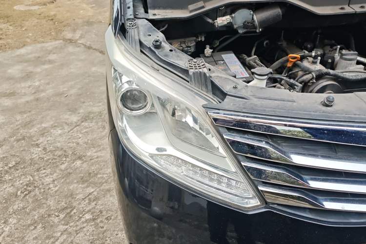 Used CHANGAN KAICHENG Ruixing S50 2017 1.5T Manual Luxury Model 6MT China V Standard Right Front Headlight