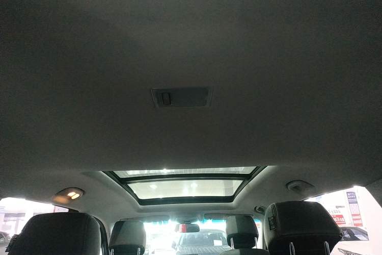 Used Chevrolet Orlando 2020 Light Hybrid Redline 530T Automatic Enjoyment Edition (5+2 Models) Headliner