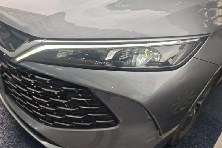 Used BYD Qin L 2025 DM-i Smart Drive 120KM Superior Model Left Front Headlight