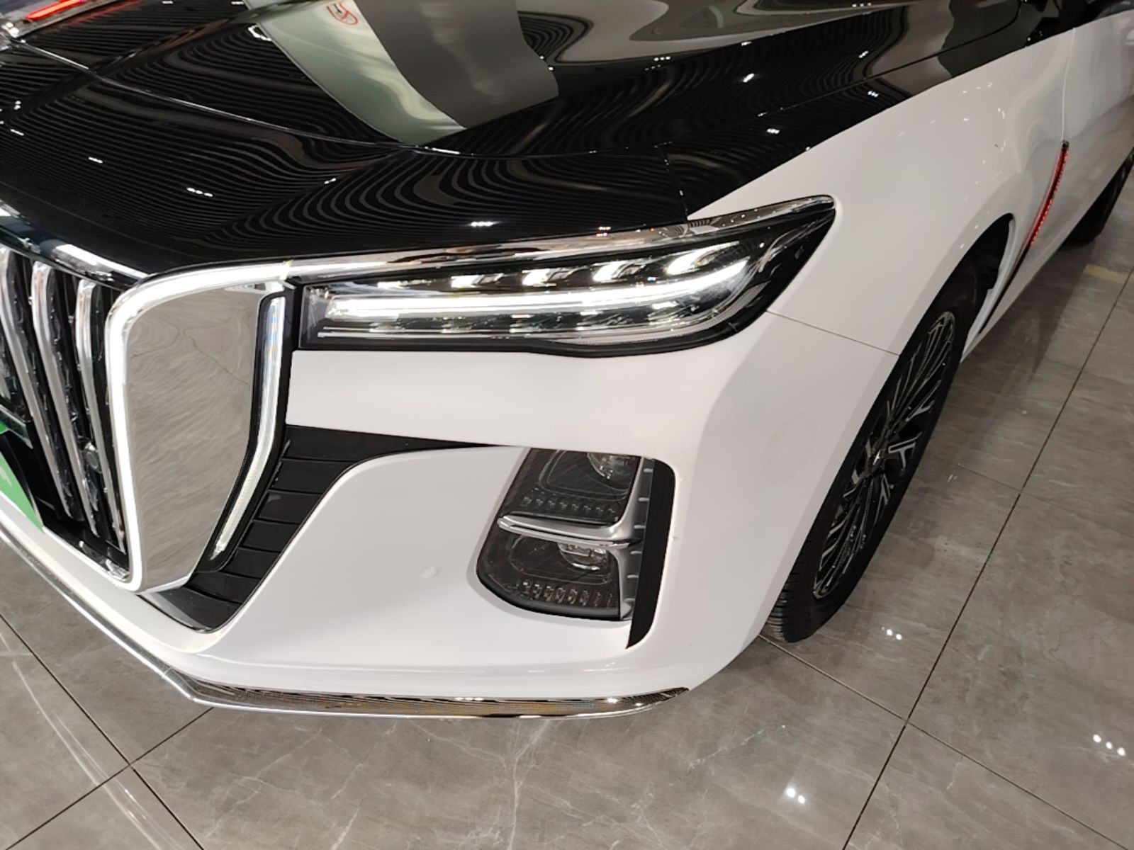 Hongqi H5 2025 2.0T Automatic Flag Edition – 500 000 Units Commemorative Version — снимка 8