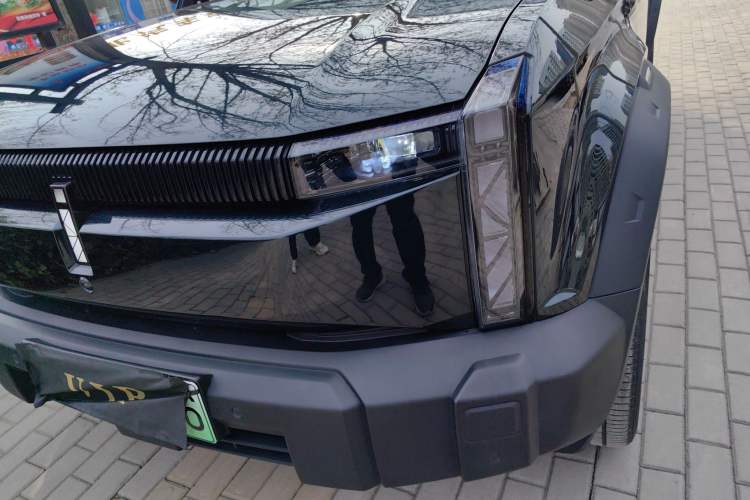 Used iCAR 03 2024 501km Four-wheel Drive Long-Range Advanced Version Left Front Headlight