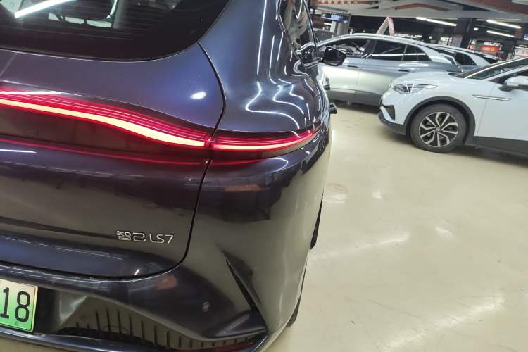 Used IM LS7 2023 77 kWh Urban Fit Rear-Wheel Drive
