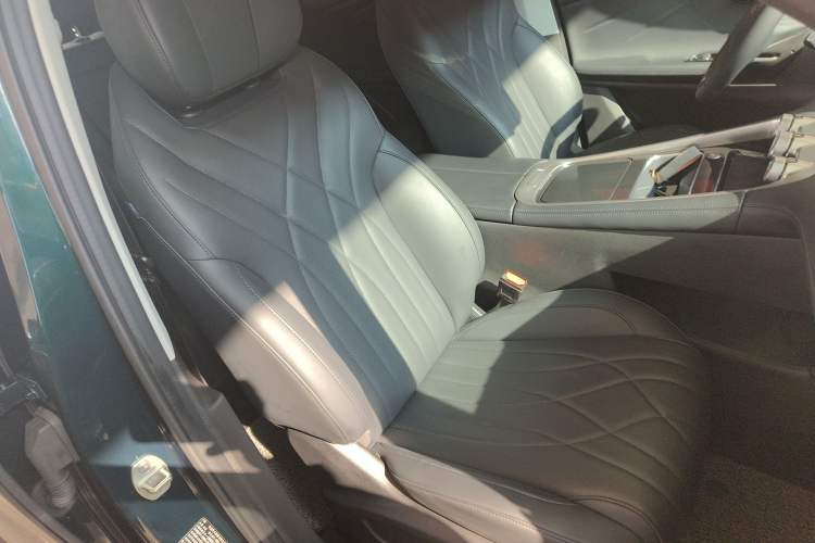 Used EXEED Stellar C-DM 2025 100 Long-Range Plus Two-Wheel Drive
