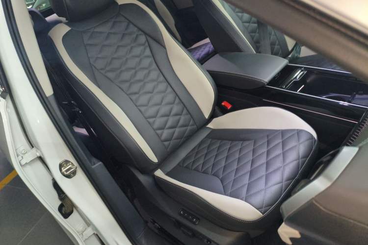 Used Volkswagen ID.6 CROZZ 2022 Long-Range PRO Edition