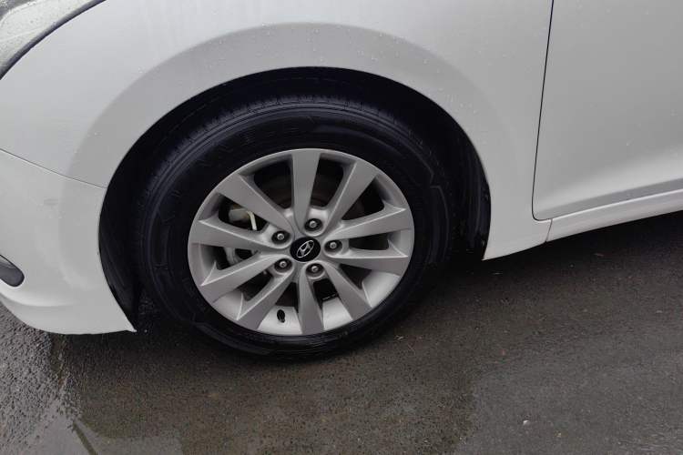 Used Hyundai Mistra 2014 1.8L Automatic Smart GLS