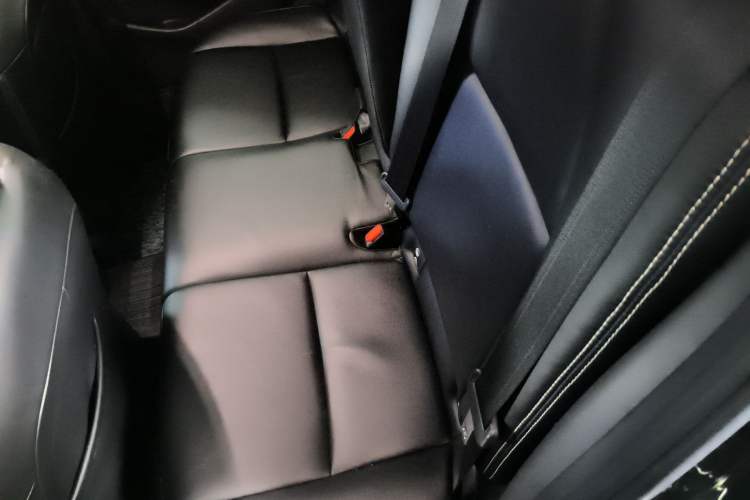 Used Mazda 3 Axela 2021 1.5L Automatic ZhiMei Edition Left Rear Seat
