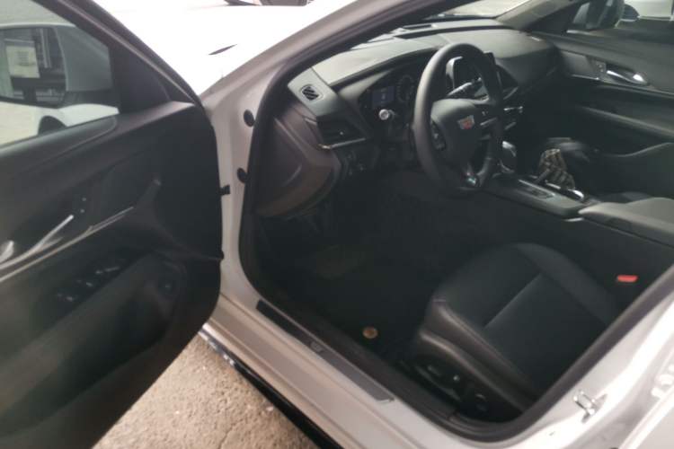 Used Cadillac CT4 2020 28T Fashion Edition Driver Seat