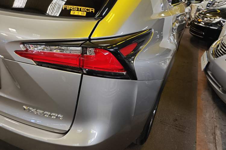 Used Lexus NX 2015 200T All-Wheel-Drive Fēngshàng Edition Right Rear Taillight