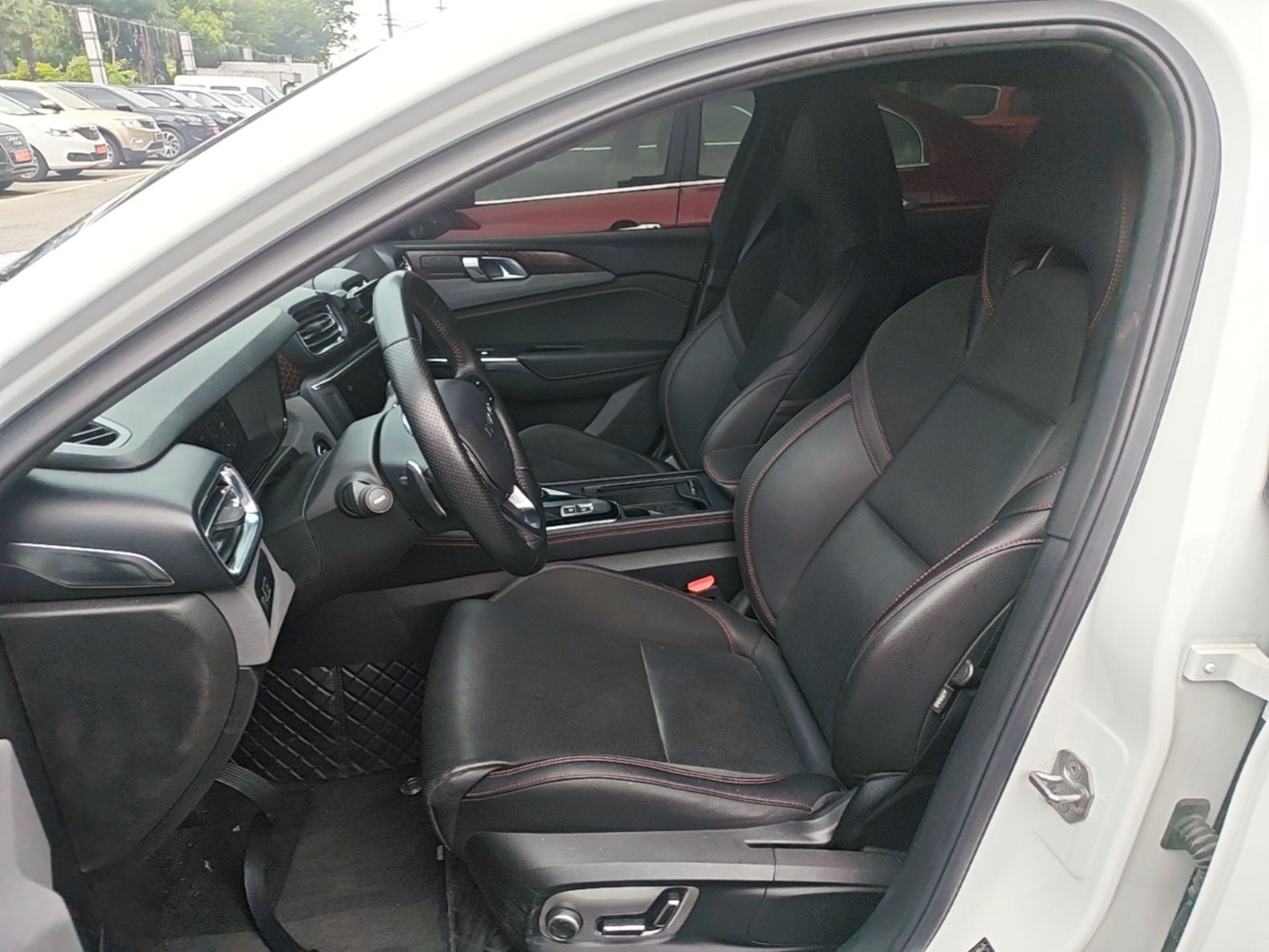 Vordere Reihe im Auto