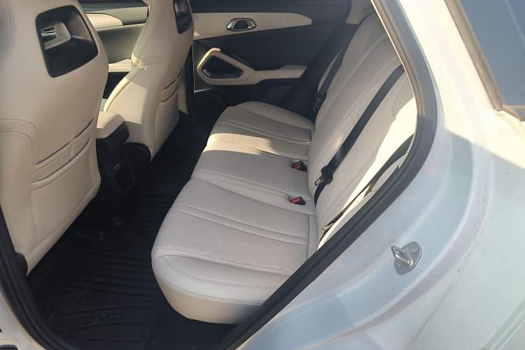 Used BYD Yuan UP 2024 401 km Active Version
