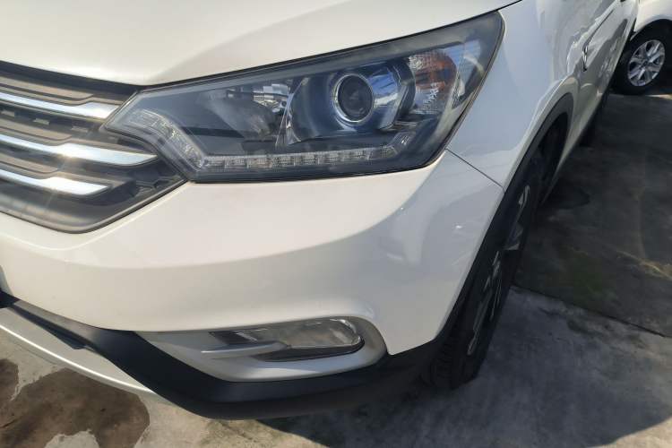 Used Dongfeng Aeolus AX7 2016 2.0L Automatic Zhiyi Trim