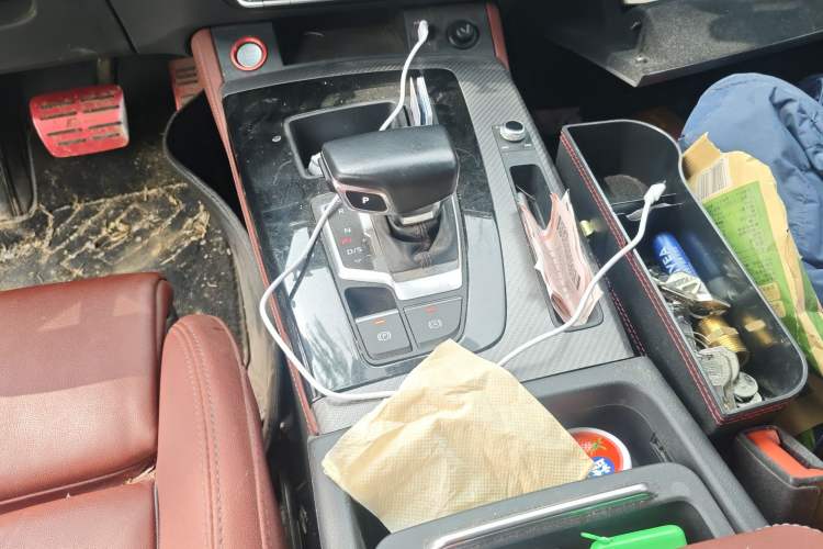 Used Audi Q5L 2021 40 TFSI Enjoy Life Edition Gear Lever