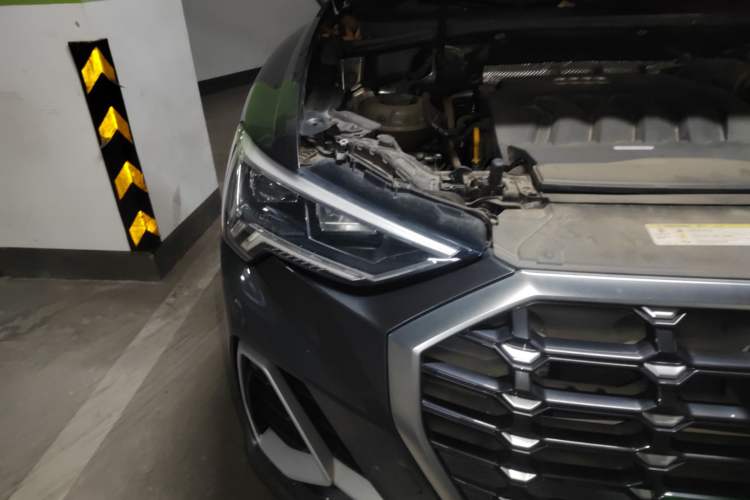 Used Audi Q3 2019 40 TFSI Fashion Dynamic Model Right Front Headlight