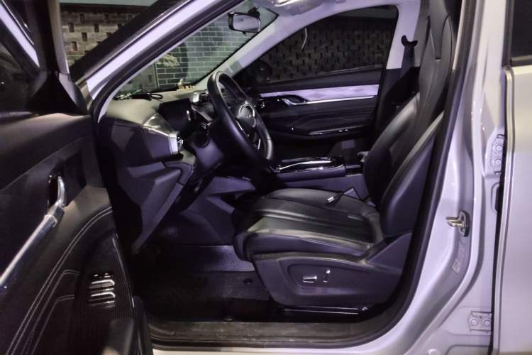 Used Dongfeng Aeolus Mage 2023 DH-i 1.5T Luxury Edition
