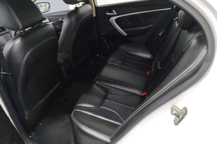 Used Geely Auto Emgrand 2017 Sedan Million Edition 1.5L Manual - Upward Version
