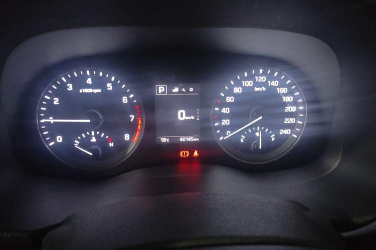 Used Hyundai Tucson 2018 1.6T Dual-Clutch Two-Wheel Drive 15th Anniversary Special Edition Instrument Cluster