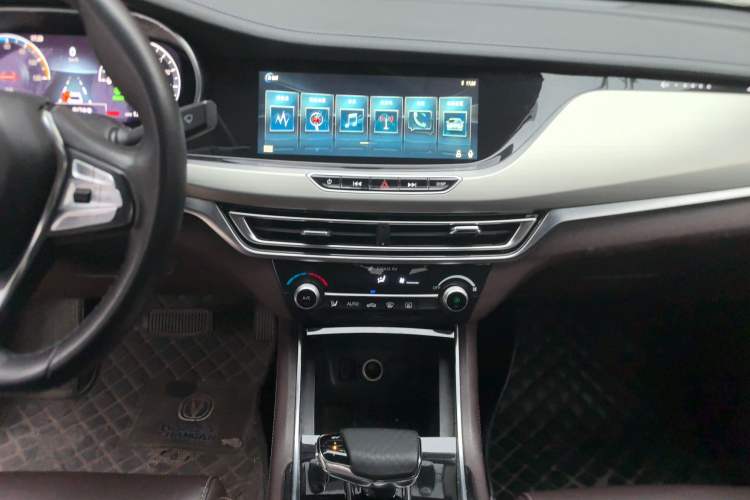 Used CHANGAN Eado New Energy 2019 EV460 Smart Edition Audio And AC Panel