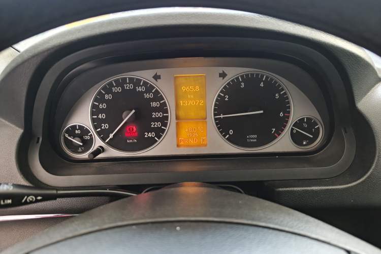 Used Mercedes-Benz B-Class 2009 B 200 Fashion Model Instrument Cluster