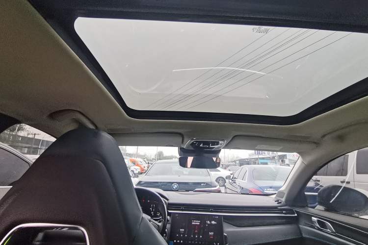 Used Lynk & Co 05 2020 2.0TD Two-Wheel Drive Shine Halo
