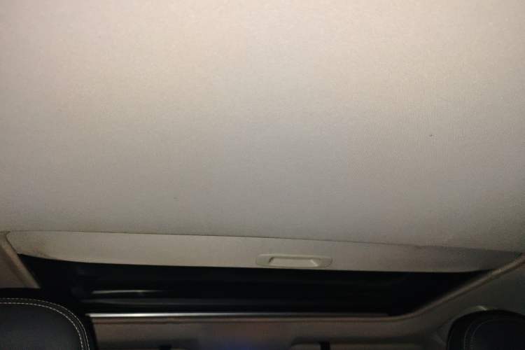 Used Toyota RAV4 2015 2.0L CVT Four-Wheel Drive New Edition Headliner