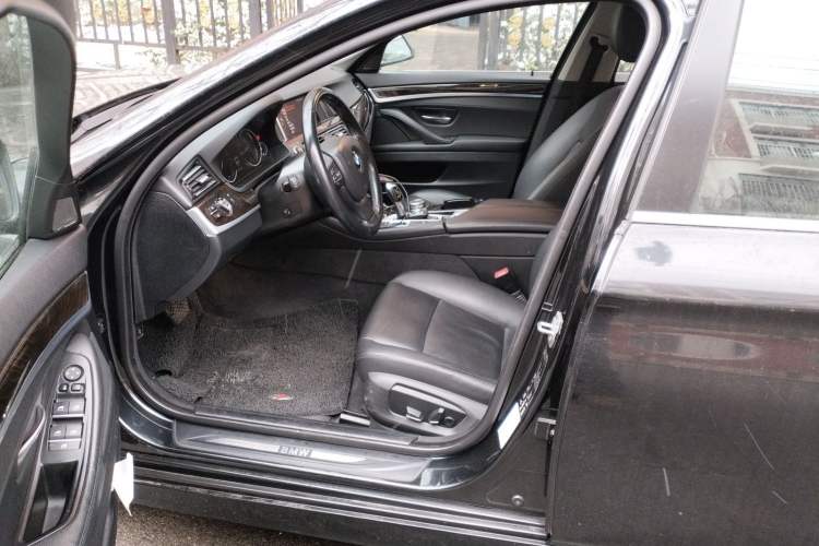 Used BMW 5 Series 2014 528Li xDrive Premium Edition